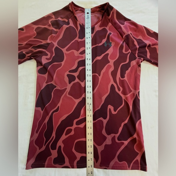 Under Armour Burgundy Camouflage Tee Shirt Size M - Picture 9 of 9